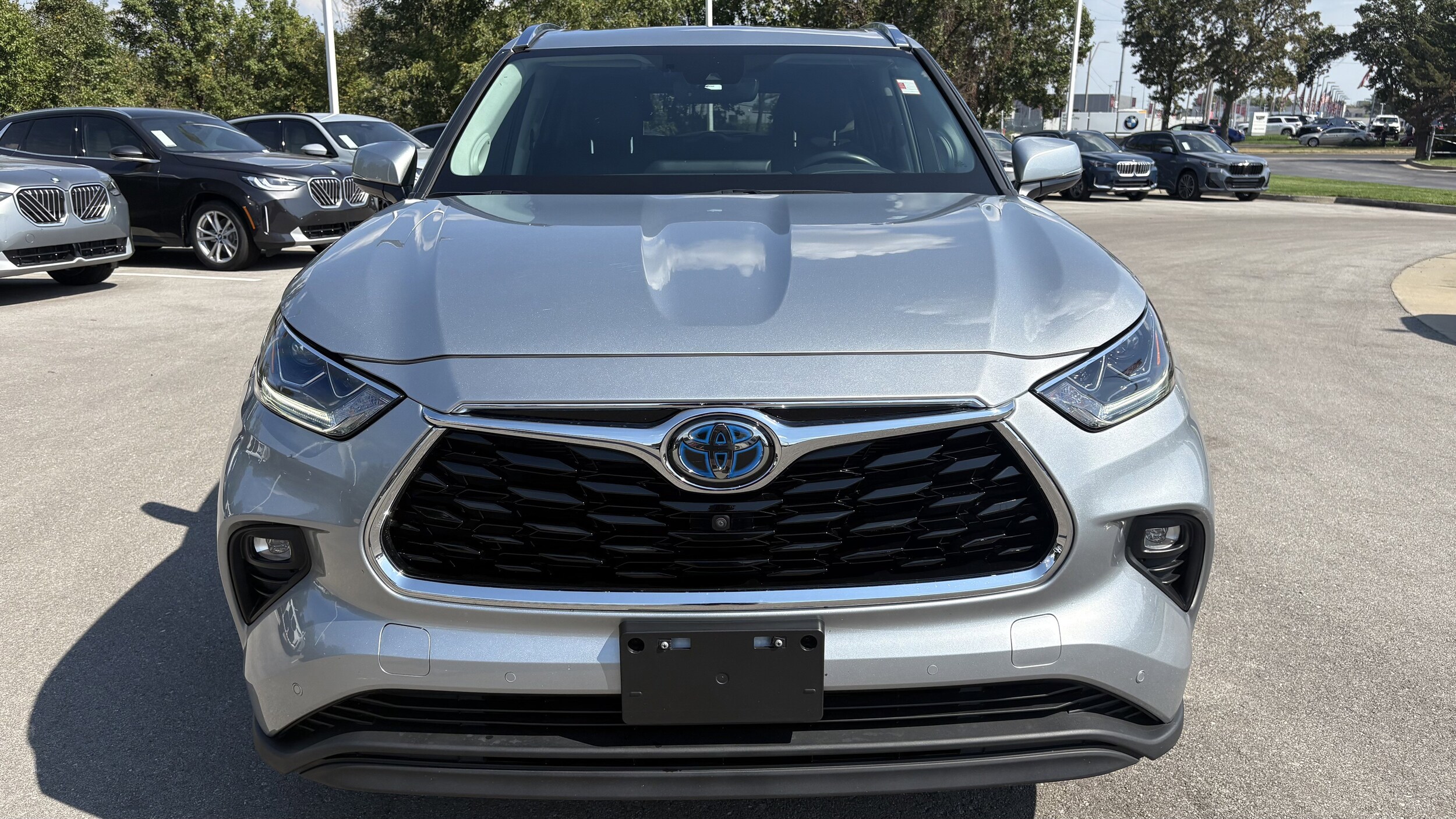 2021 Toyota Highlander Limited photo 3