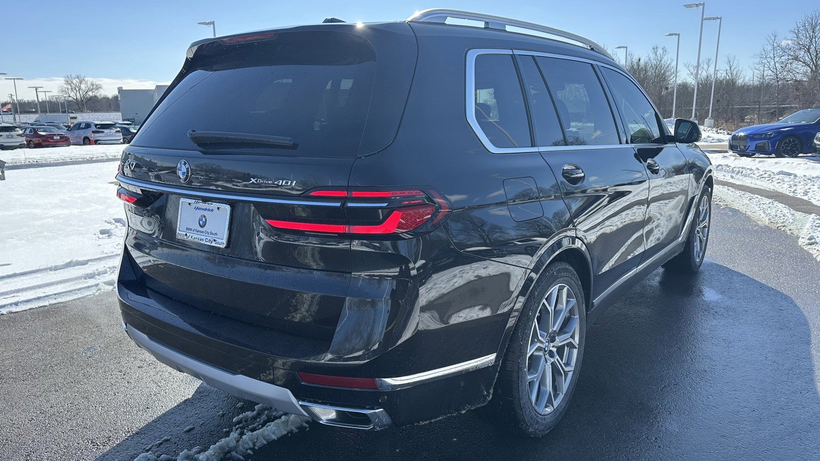 2025 BMW X7 xDrive40i photo 3