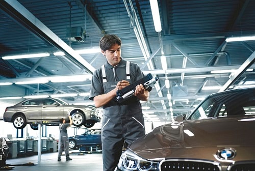 BMW of Kansas City South Service Tech.jpg