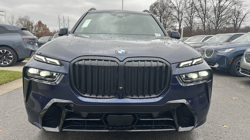 New 2026 BMW X7 xDrive40i SUV