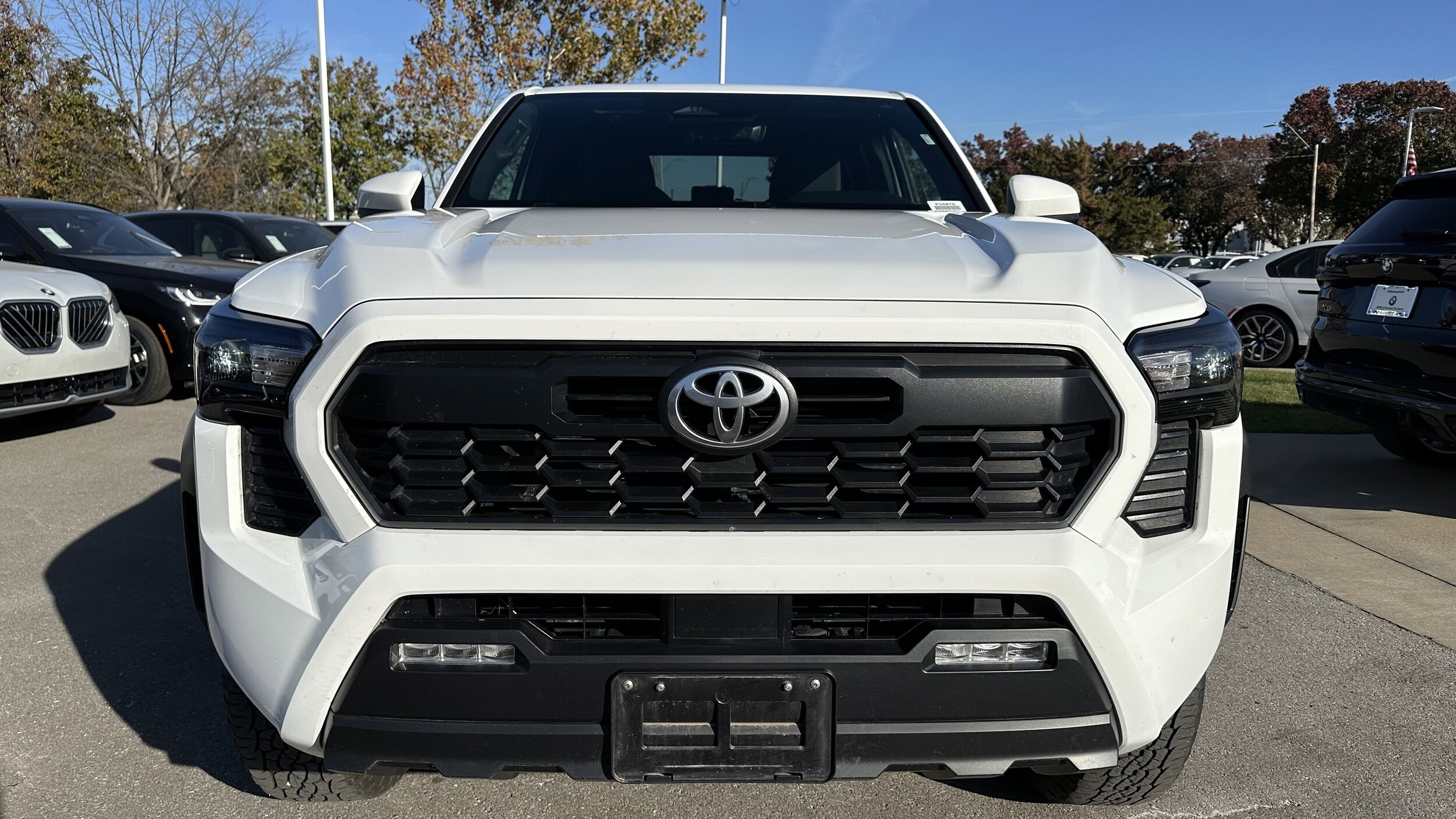 2024 Toyota Tacoma TRD photo 3