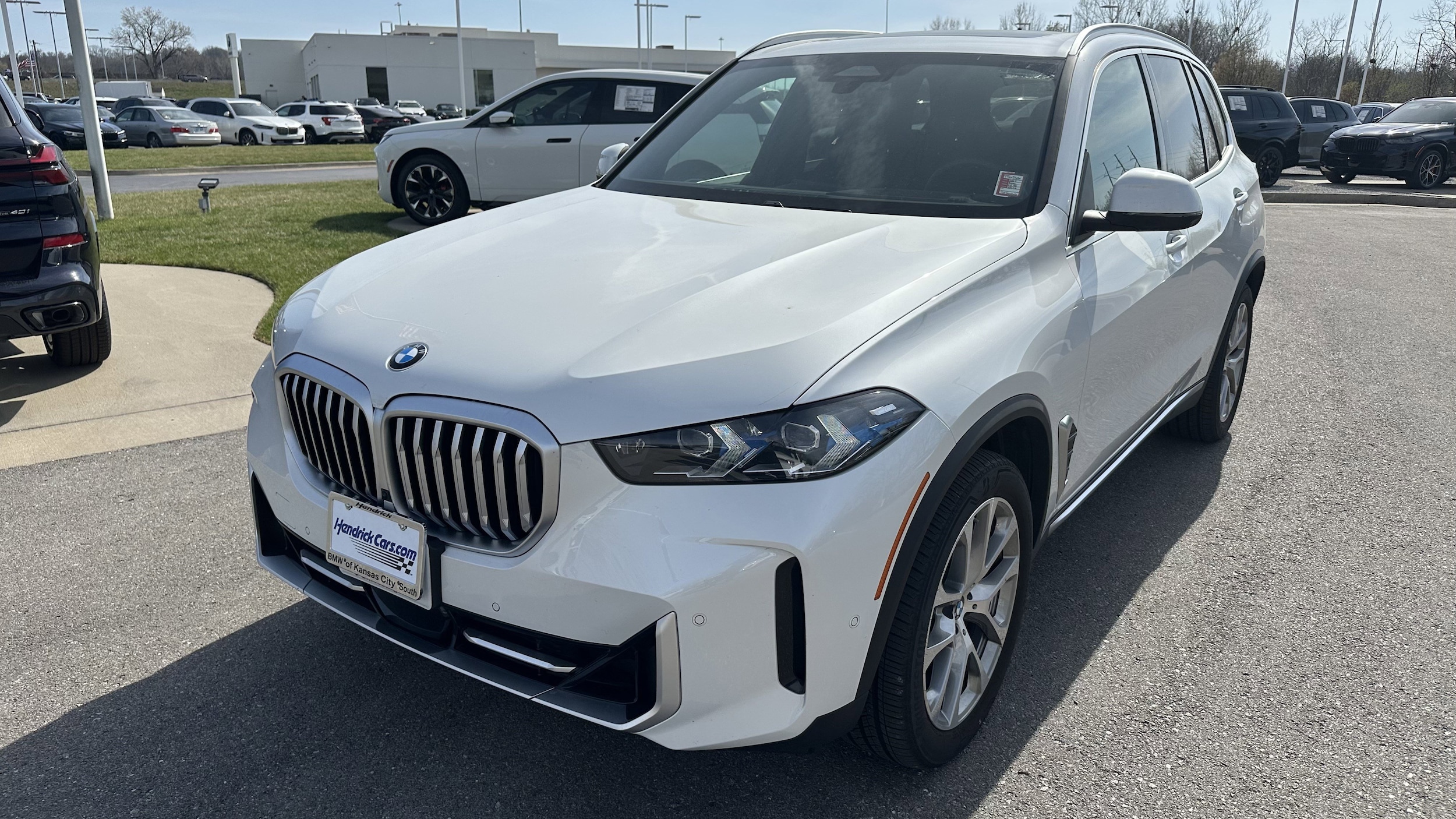 2025 BMW X5 xDrive40i photo 4
