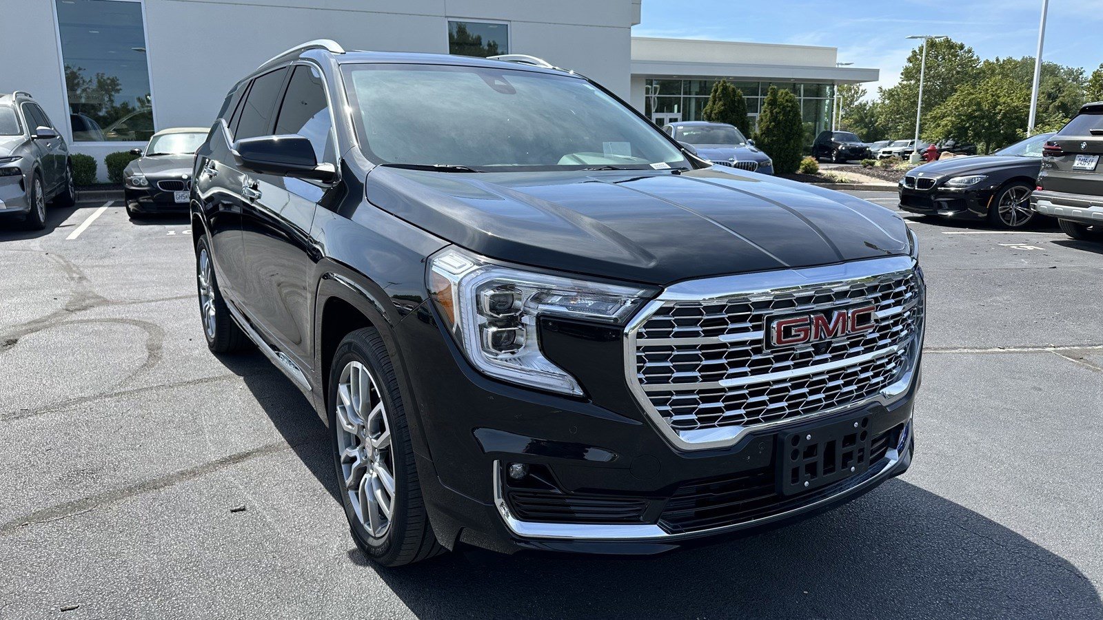 Used 2023 GMC Terrain Denali with VIN 3GKALXEG0PL113183 for sale in Kansas City, MO