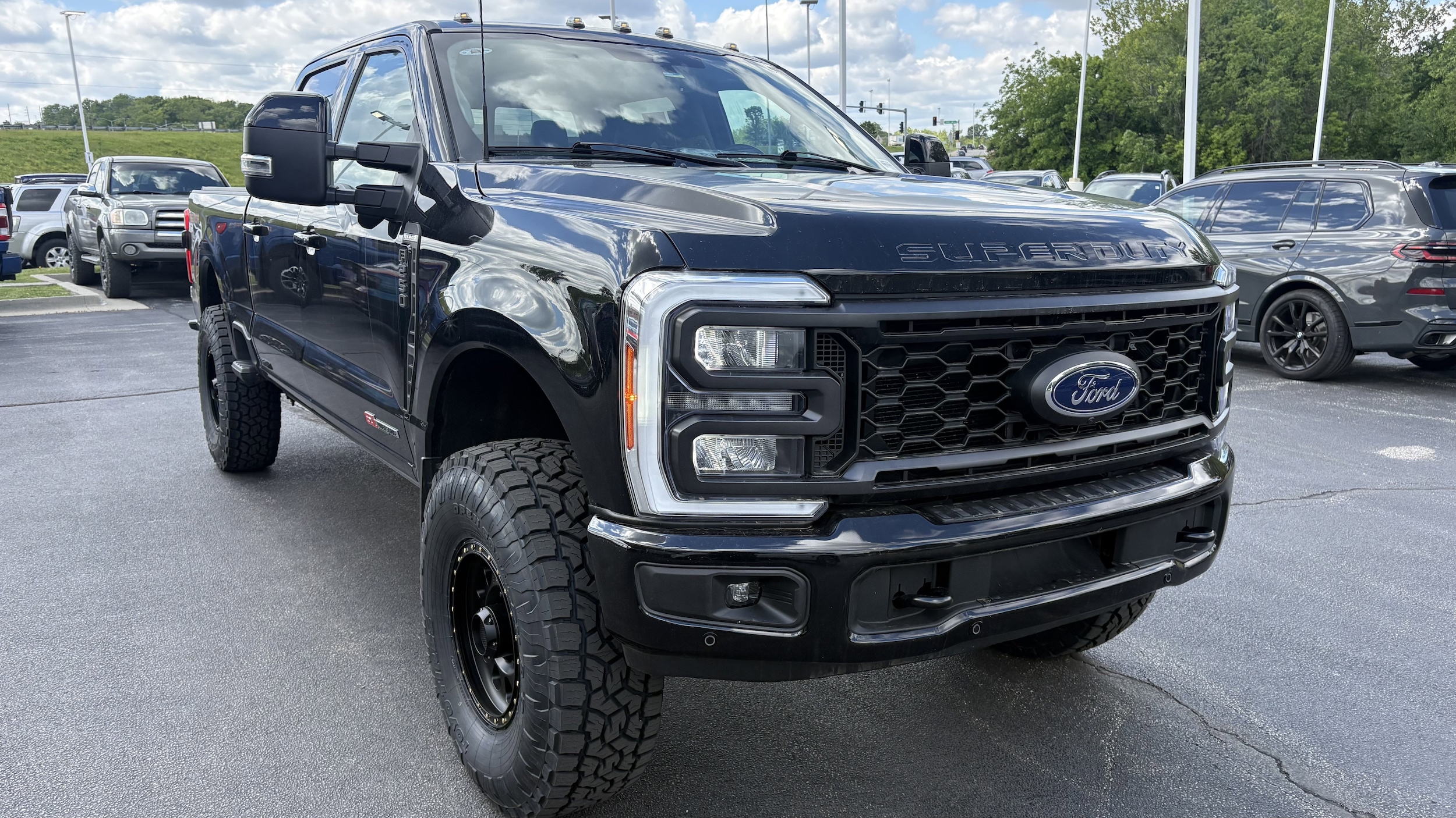 Used 2023 Ford F-250 Super Duty Lariat with VIN 1FT8W2BM5PED80012 for sale in Kansas City