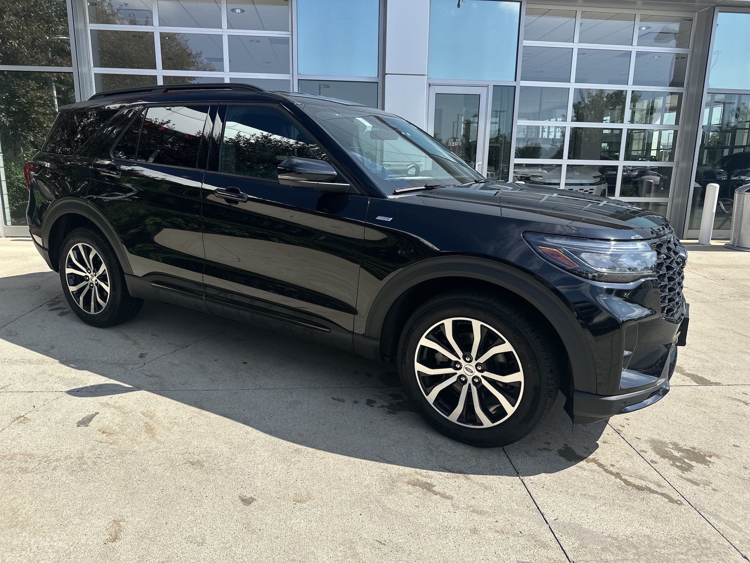 Used 2025 Ford Explorer ST-LINE with VIN 1FMUK8KH5SGB32514 for sale in Kansas City