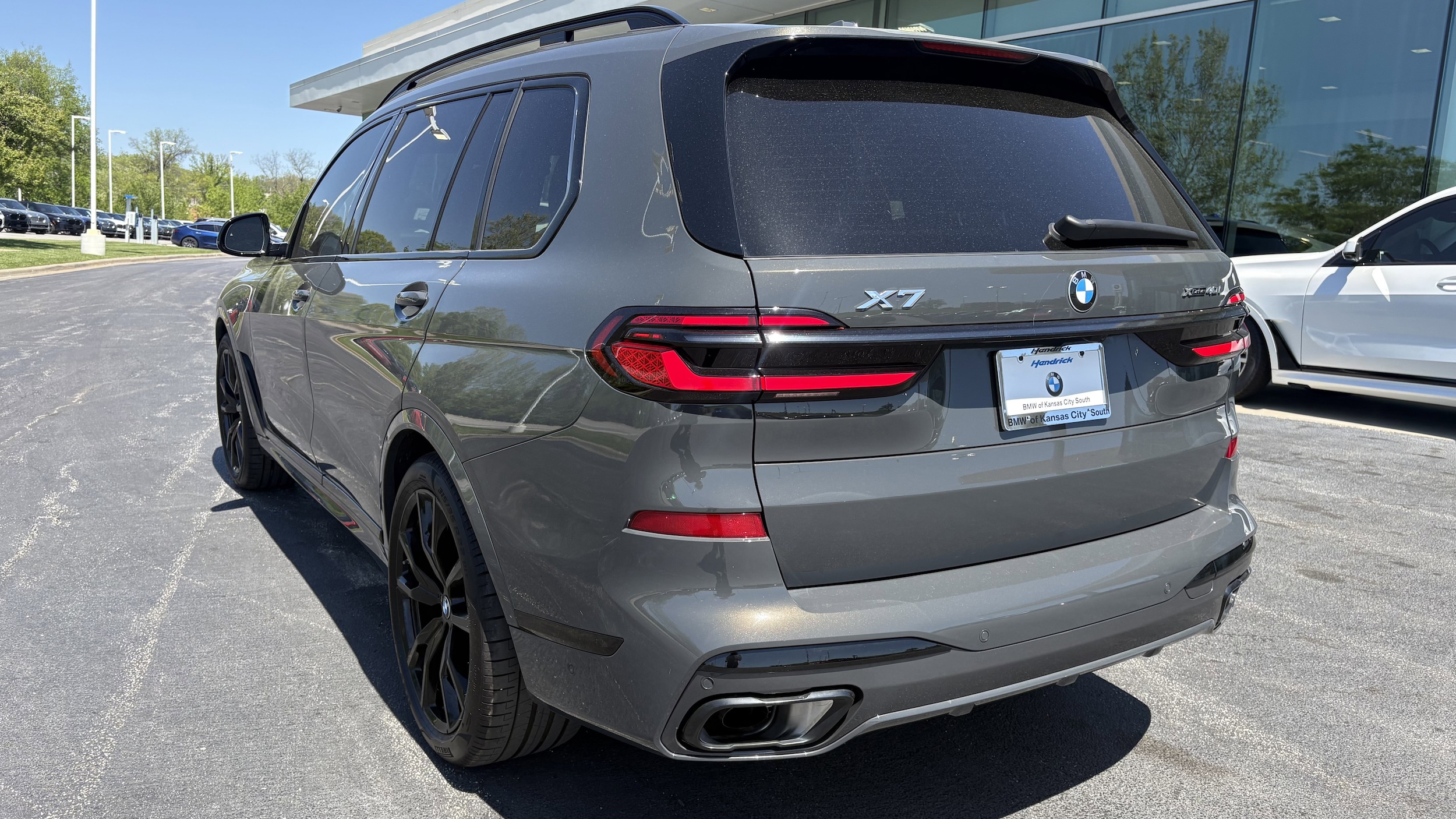 2026 BMW X7 xDrive40i photo 3