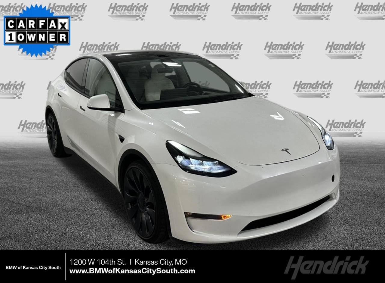 Used 2025 Tesla Model Y Performance with VIN 7SAYGDEFXSF299555 for sale in Kansas City