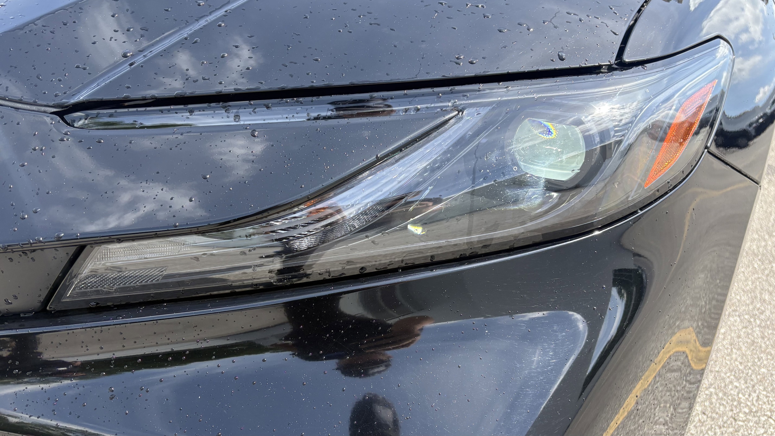 2025 Toyota Camry SE photo 5