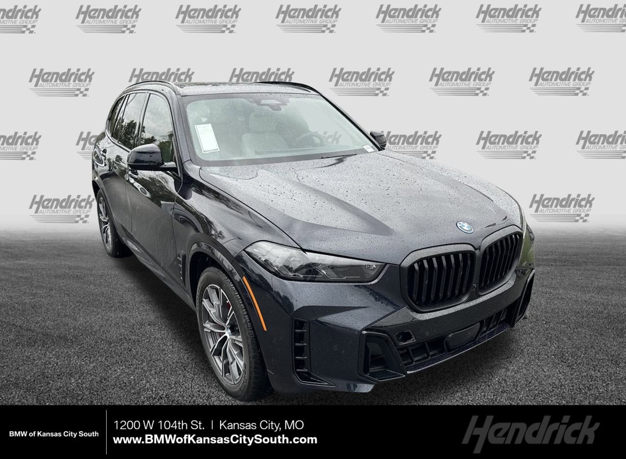 2026 BMW X5 50e's photo