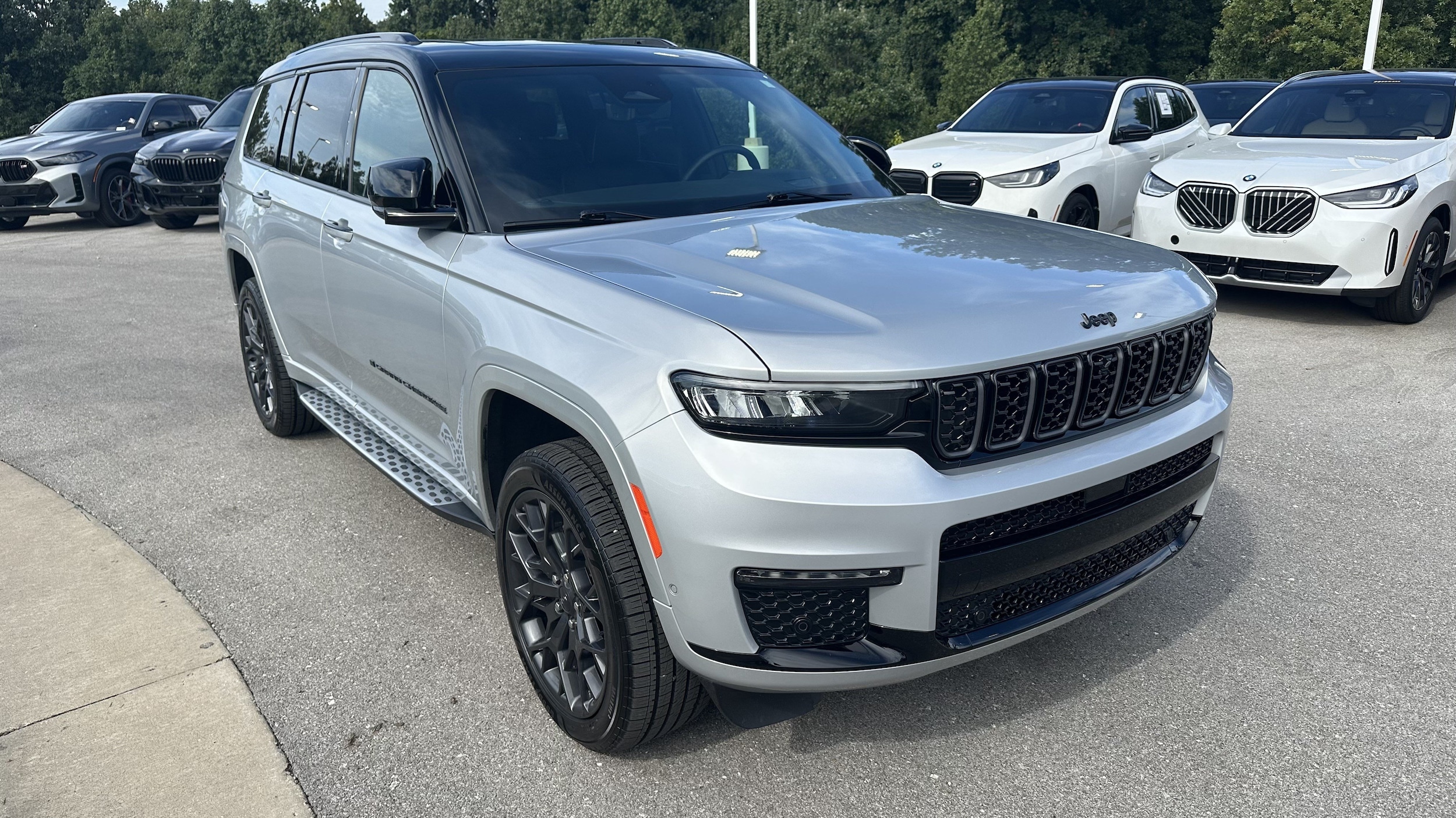 Used 2024 Jeep Grand Cherokee L Summit Reserve with VIN 1C4RJKEG1R8926640 for sale in Kansas City