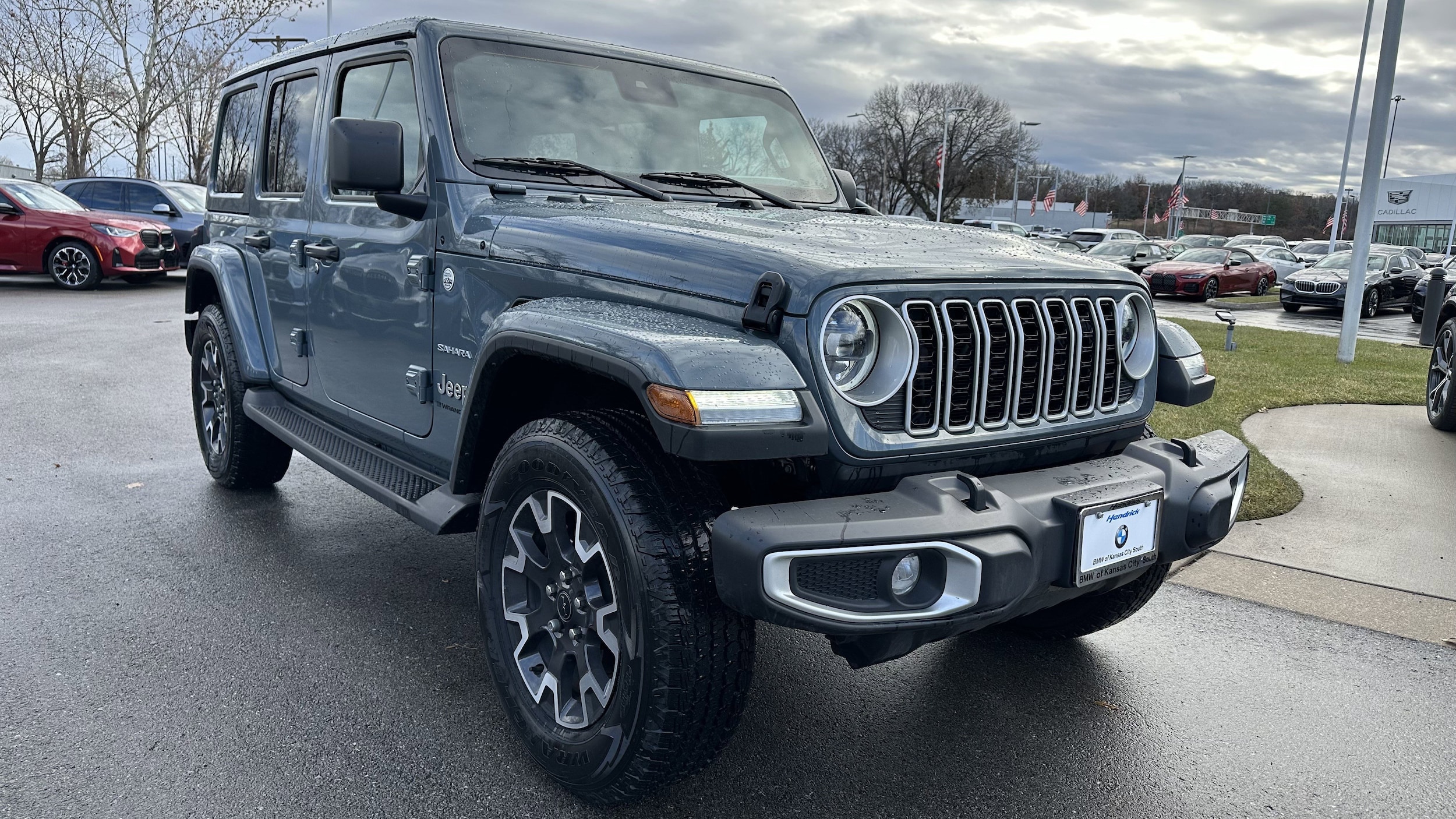 Used 2024 Jeep Wrangler 4-Door Sahara with VIN 1C4PJXEN2RW118439 for sale in Kansas City