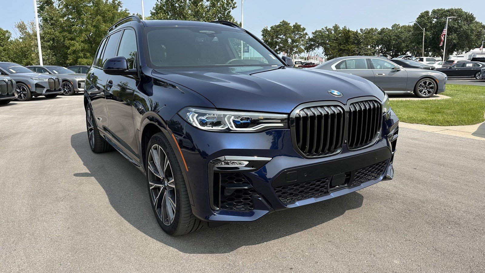 Certified 2021 BMW X7 M50i with VIN 5UXCX6C07M9H50134 for sale in Kansas City