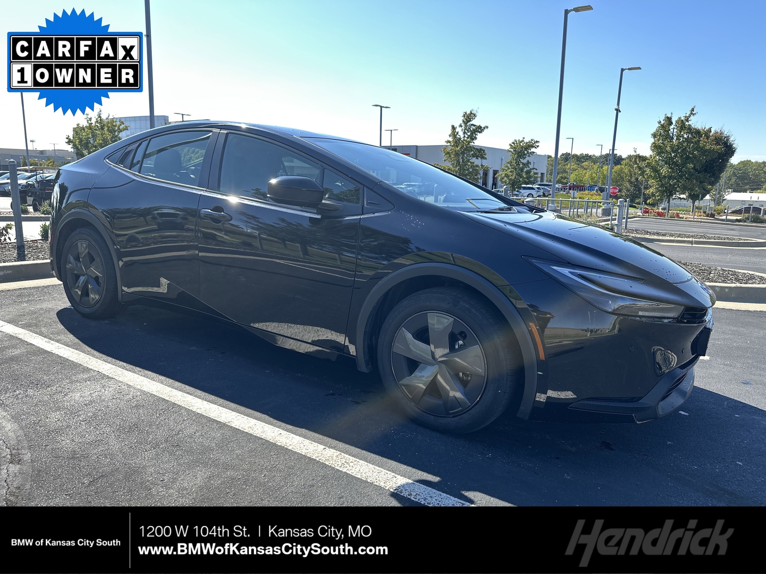 2024 Toyota Prius LE's photo