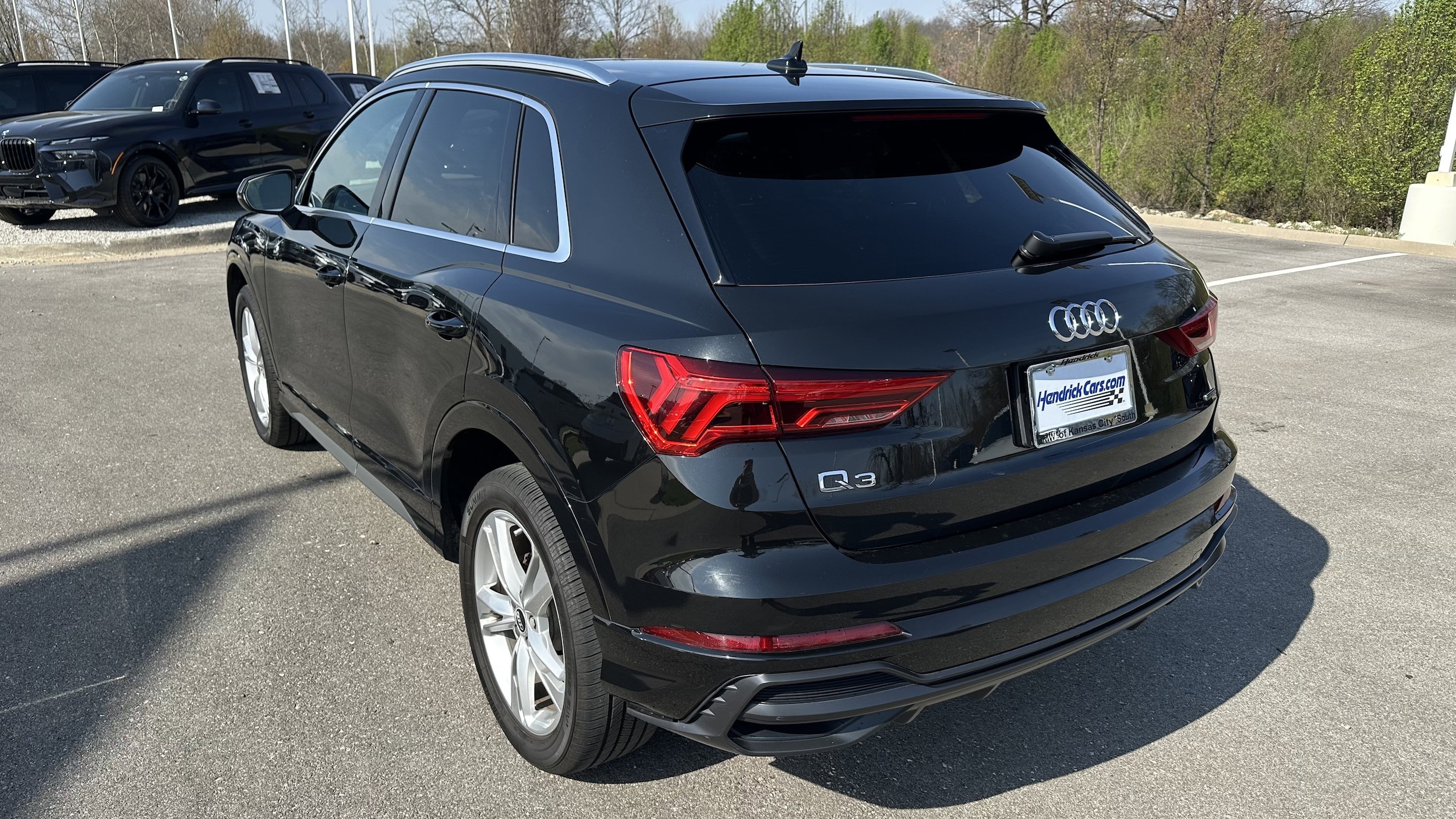 2021 Audi Q3 S line Premium photo 3