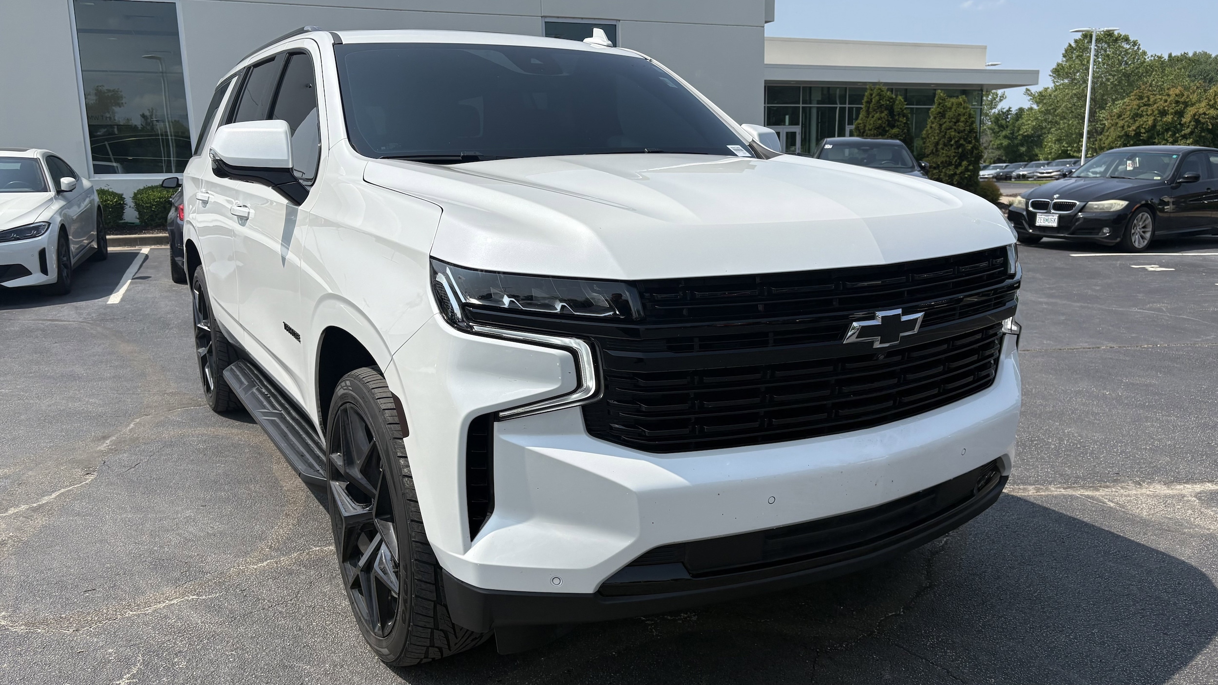 Used 2023 Chevrolet Tahoe RST with VIN 1GNSKRKD8PR490739 for sale in Kansas City
