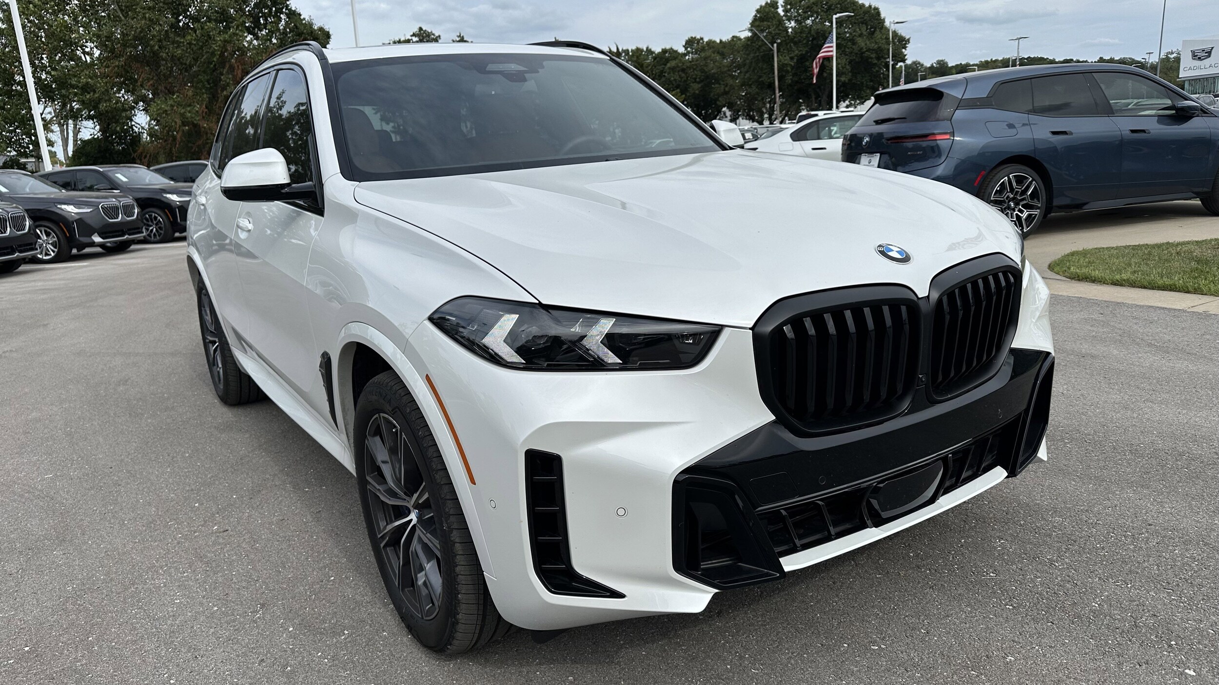 2026 Bmw X5 xDrive40i photo 2