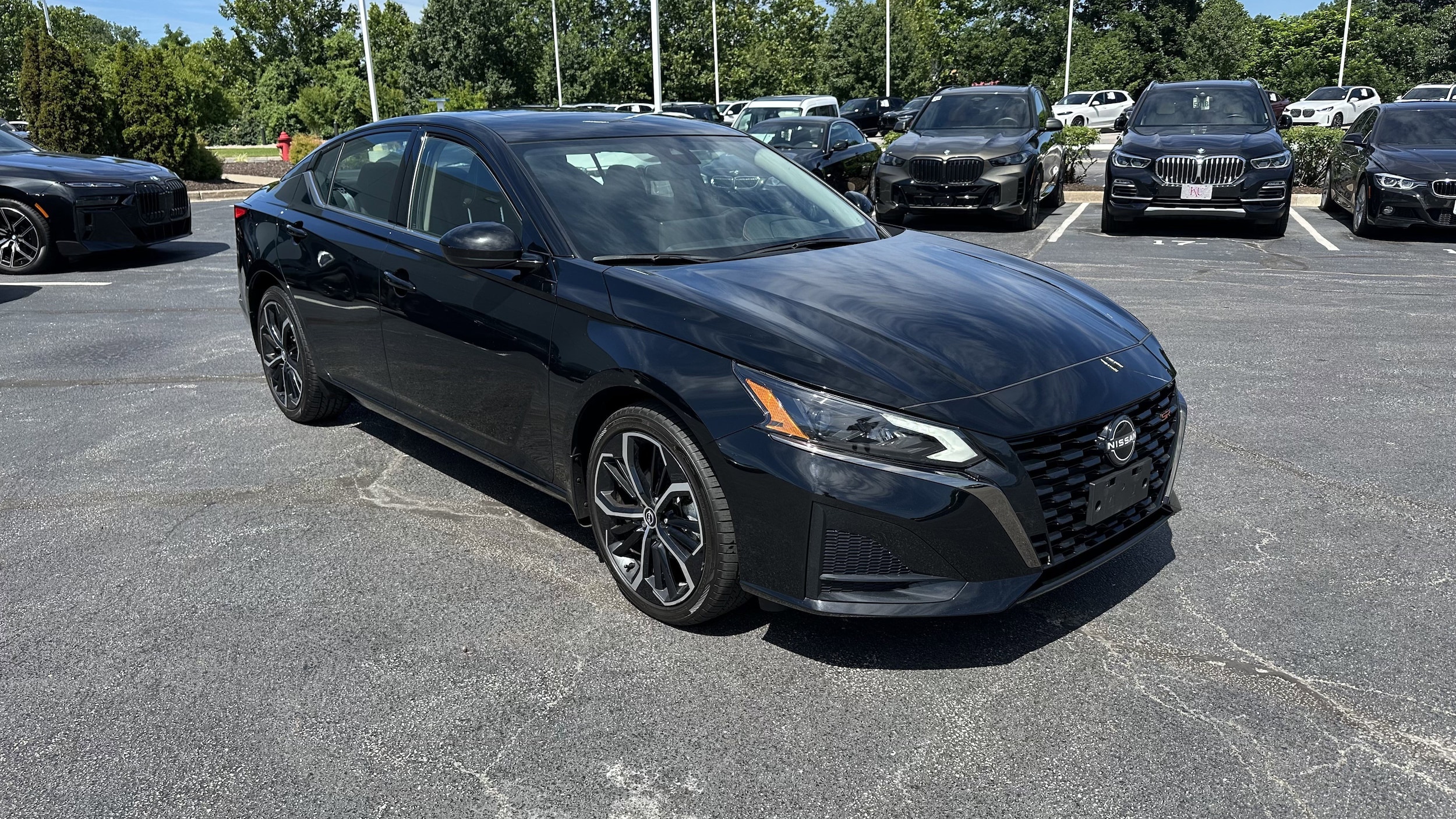 Used 2024 Nissan Altima SR with VIN 1N4BL4CW5RN412833 for sale in Kansas City