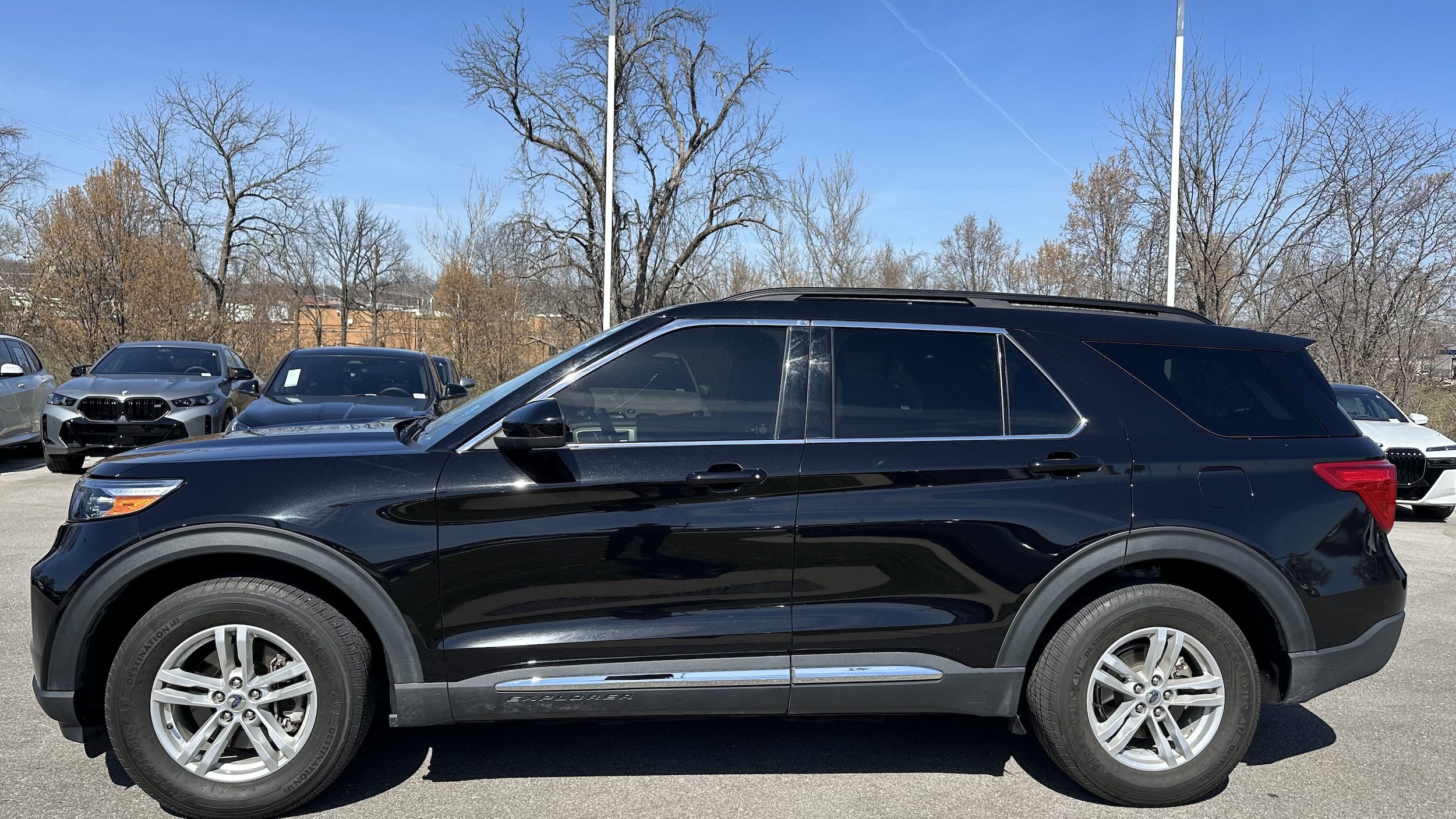 2022 Ford Explorer XLT photo 6