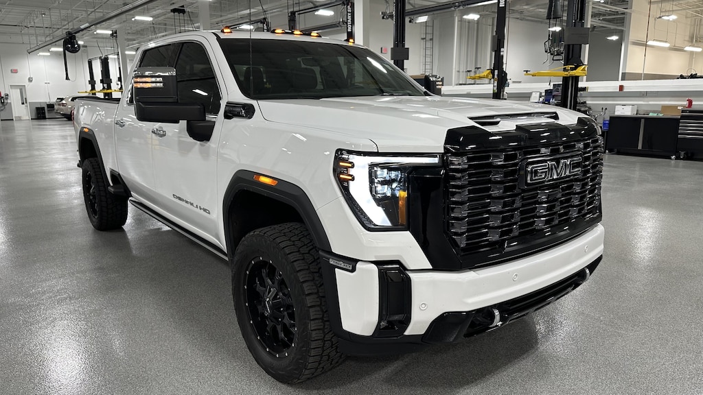 Used 2025 GMC Sierra 2500HD Denali Ultimate Pickup