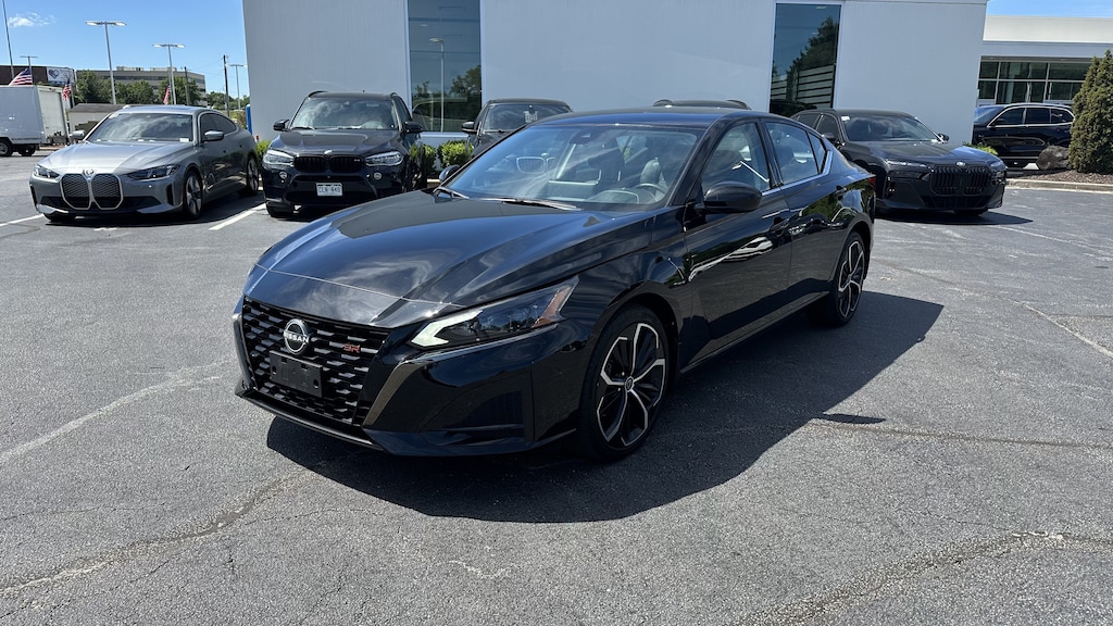 Used 2024 Nissan Altima 2.5 SR Sedan