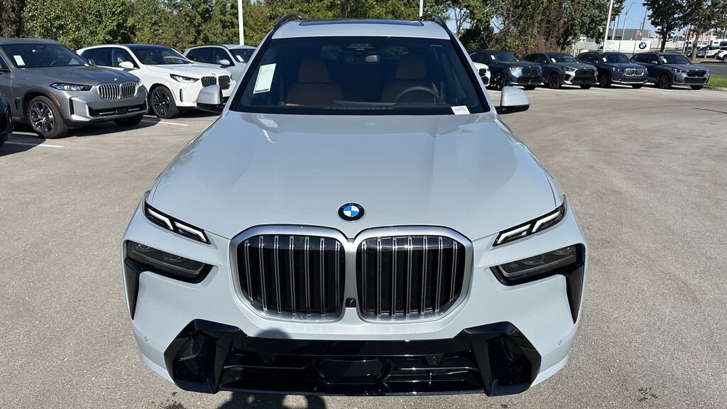 New 2026 BMW X7 xDrive40i SUV