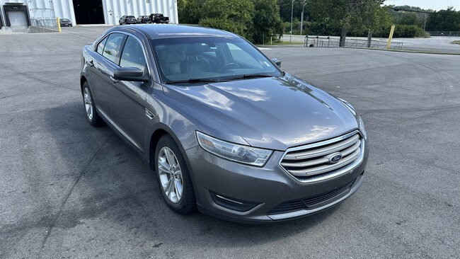 2013 Ford Taurus SEL Sedan