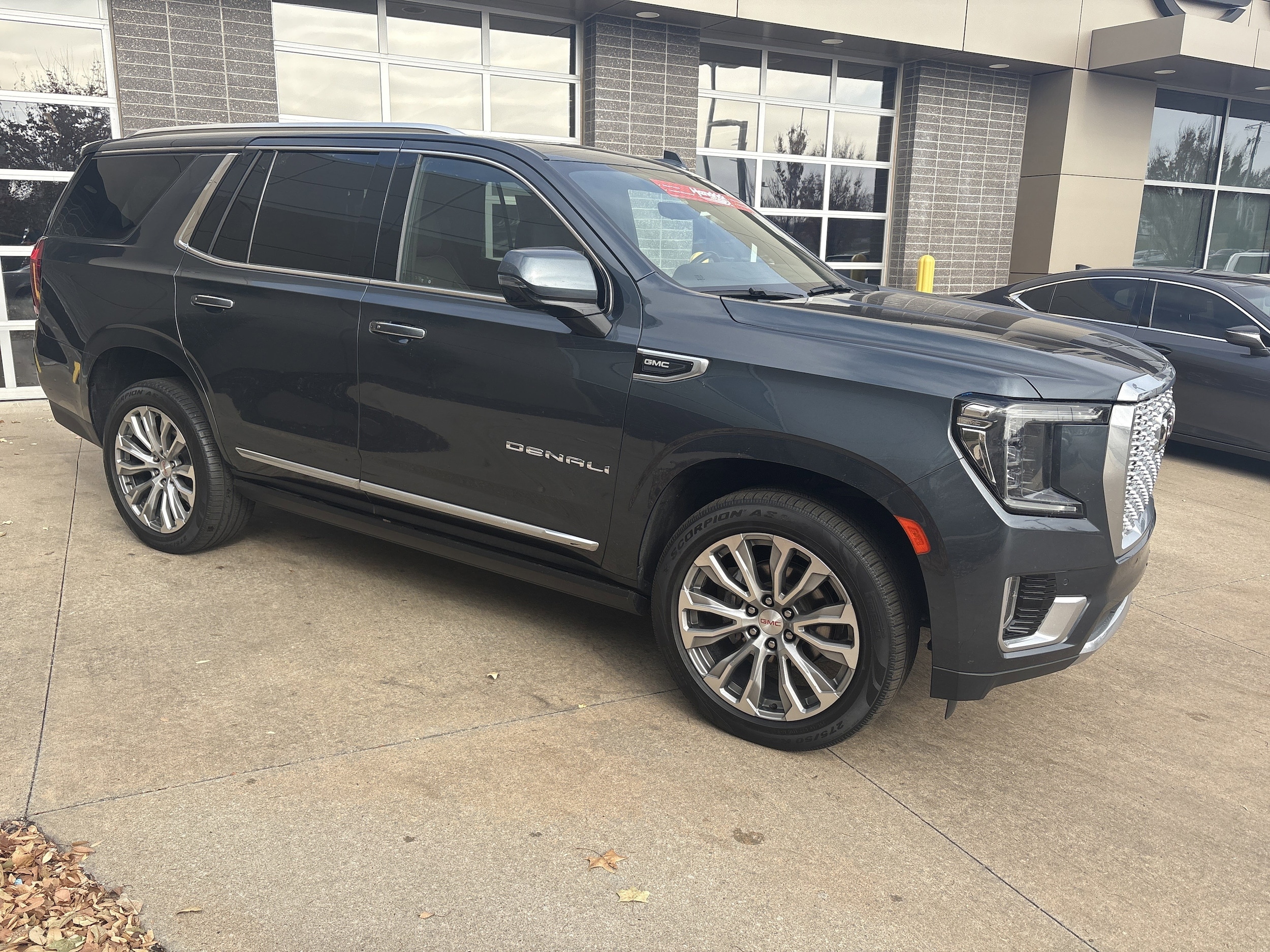 Used 2021 GMC Yukon Denali with VIN 1GKS2DKL4MR252194 for sale in Kansas City