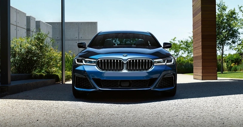 New 2023 5 Series BMW of Kansas City South