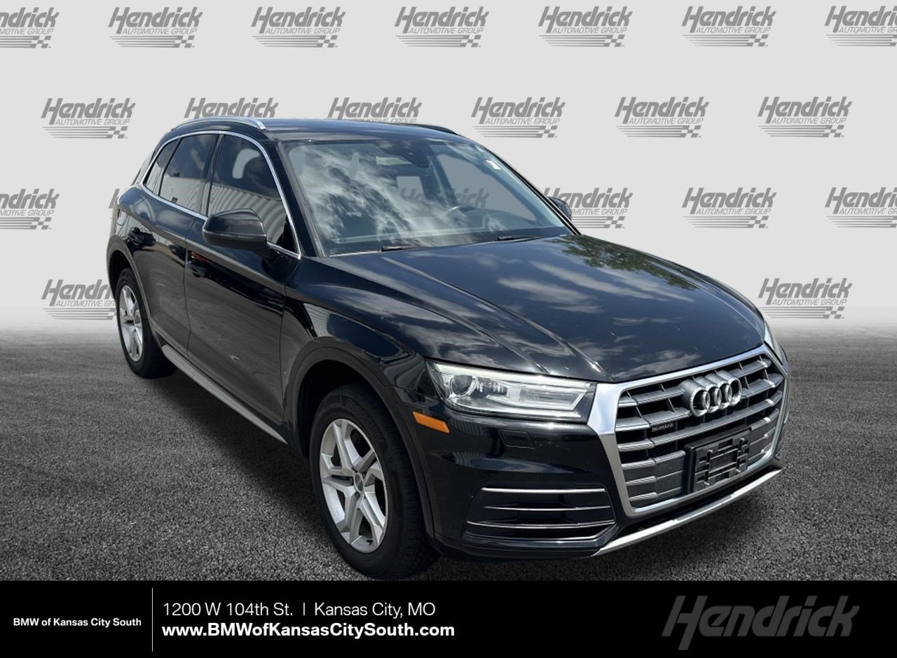 2019 Audi Q5 2.0T quattro S tronic Premium's photo