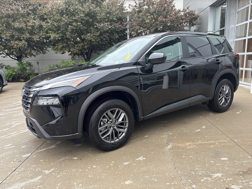 Used 2026 Nissan Rogue SV SUV
