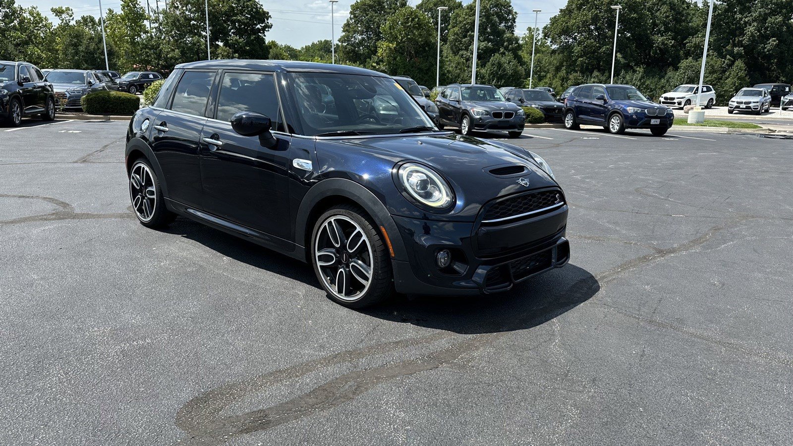 Used 2020 MINI Hardtop 4 Door S with VIN WMWXU9C0XL2L51748 for sale in Kansas City