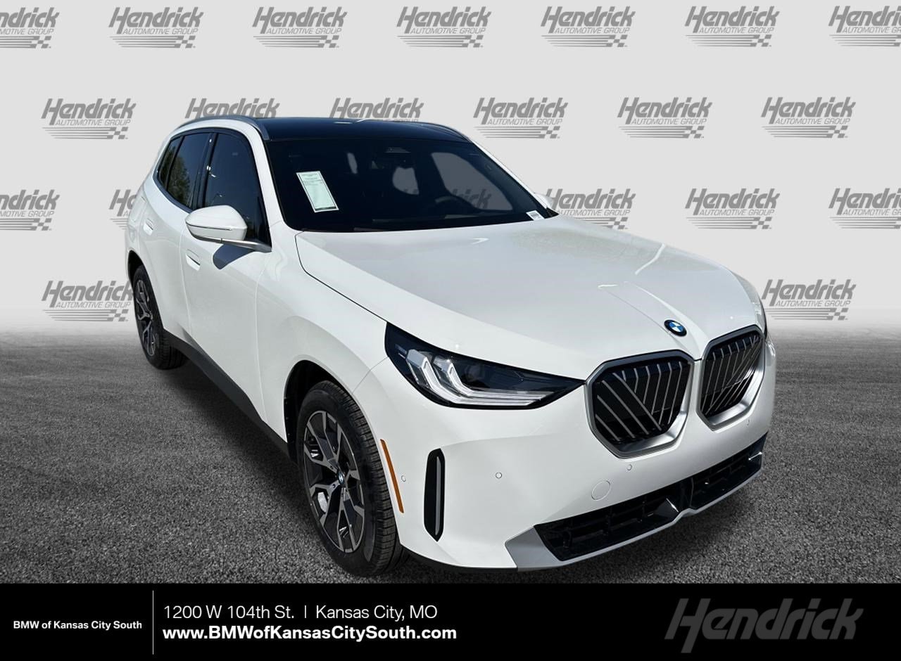 2026 BMW X3 30 XDRIVE's photo