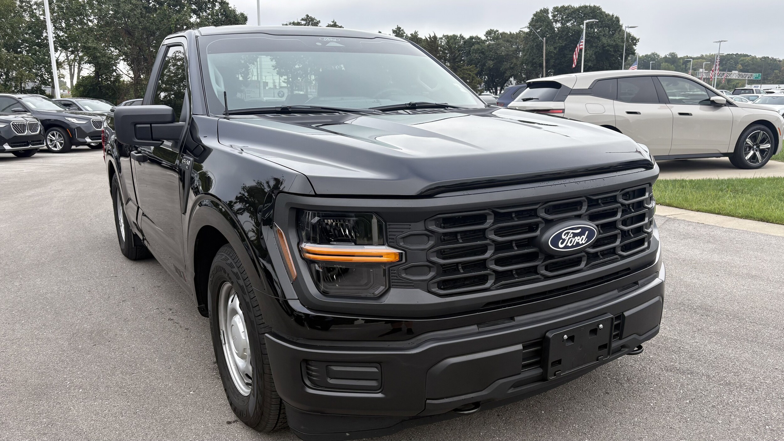 2025 Ford F-150 XL photo 2