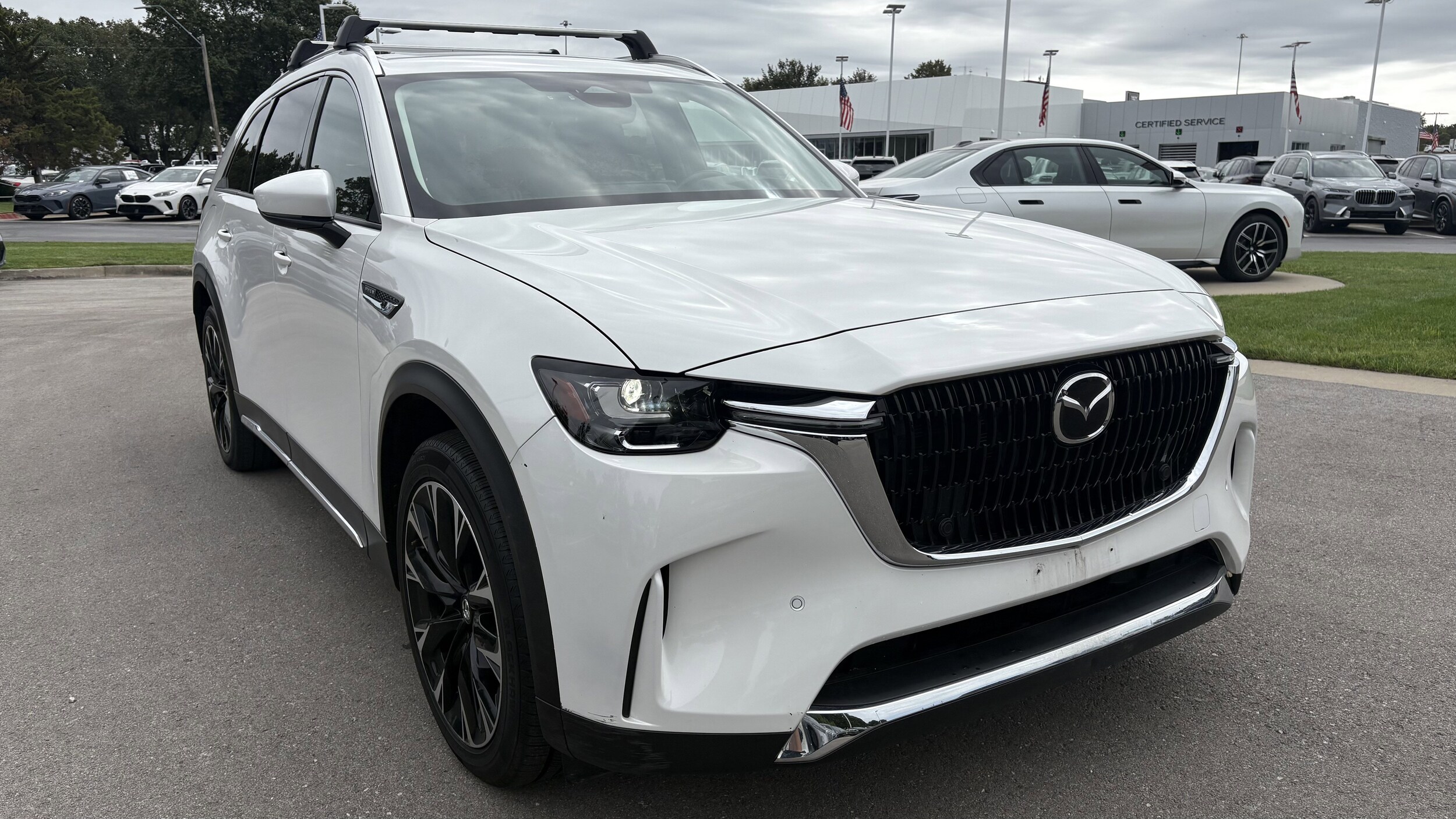 2024 Mazda CX-90 Premium photo 2