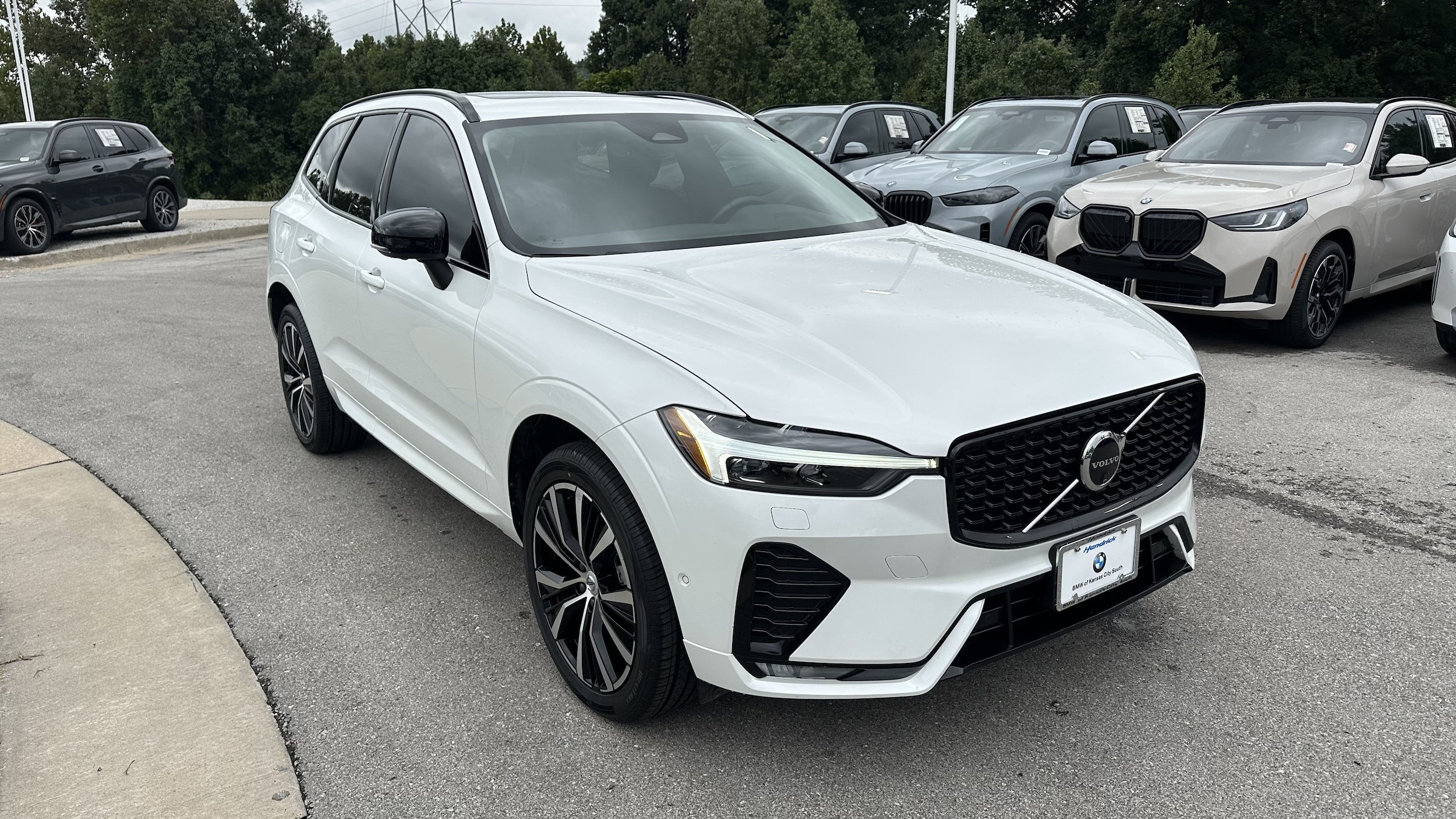 Used 2025 Volvo XC60 Plus with VIN YV4M12RC8S1165702 for sale in Kansas City