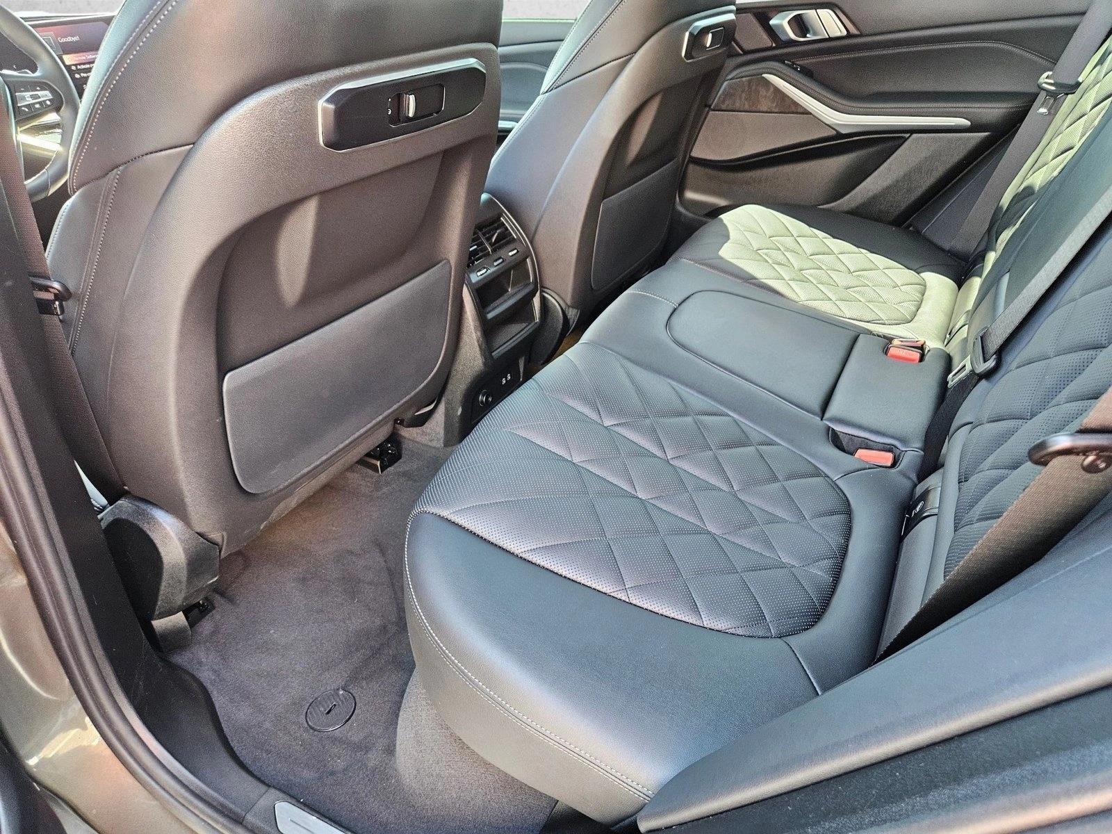 2025 BMW X5 40i - Photo 18