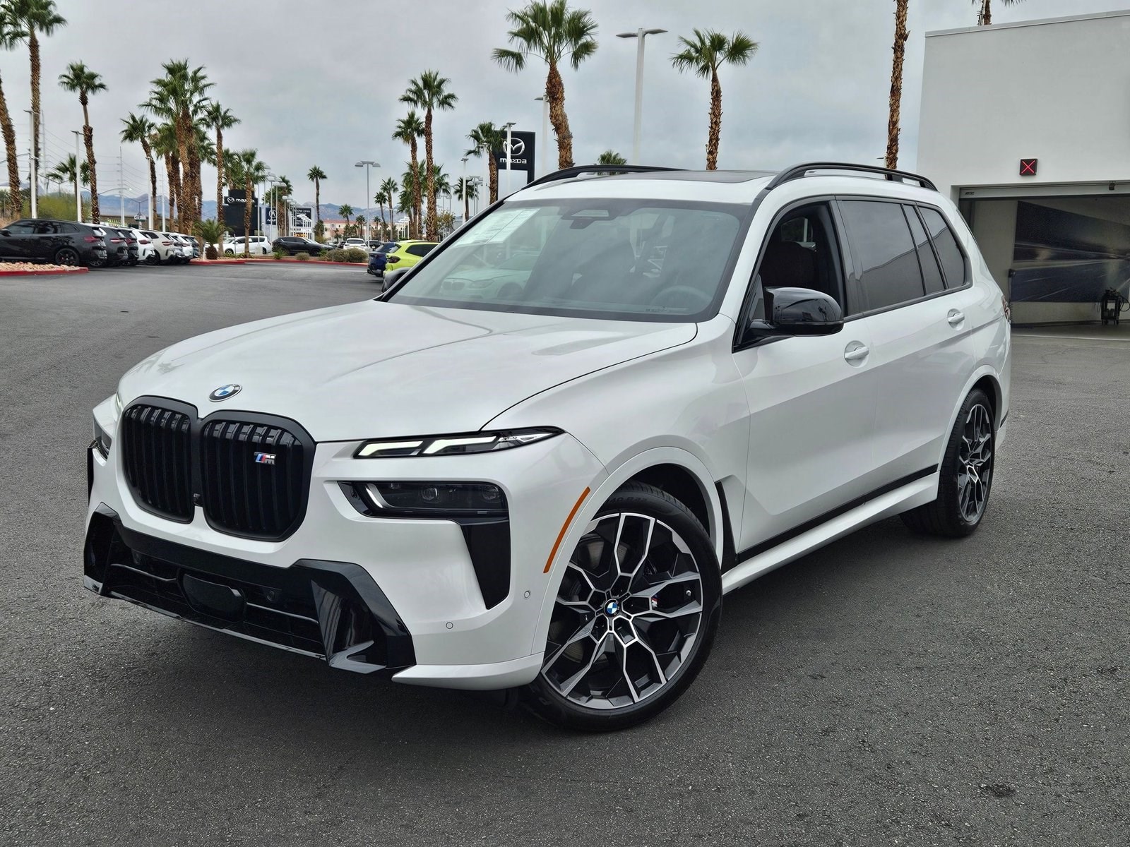 2026 BMW X7 M60i's photo