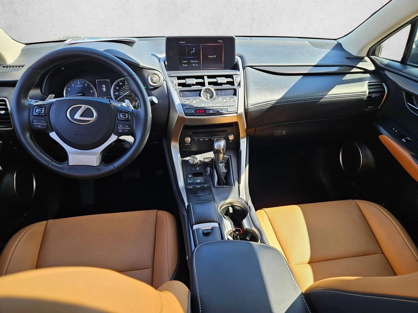 2020 Lexus NX 300 - Photo 17