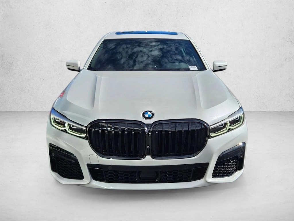 Used 2022 BMW 740i Sedan