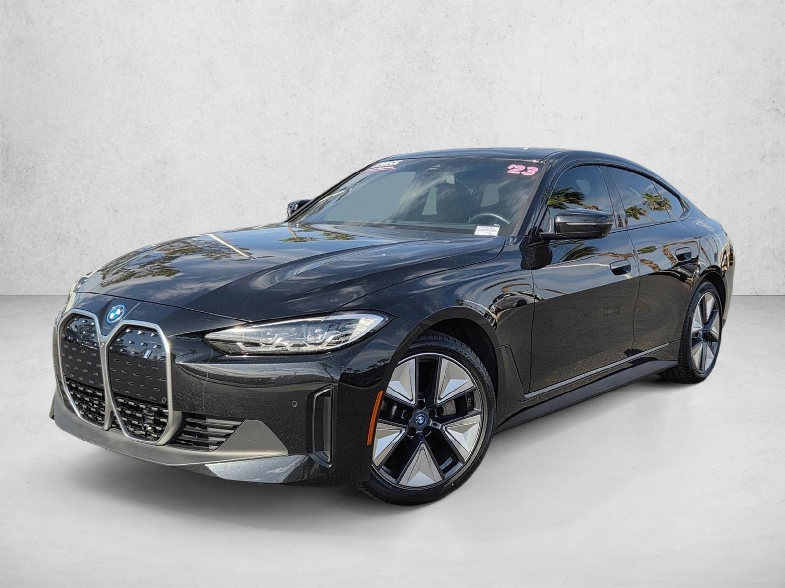 2023 BMW i4 eDrive40's photo