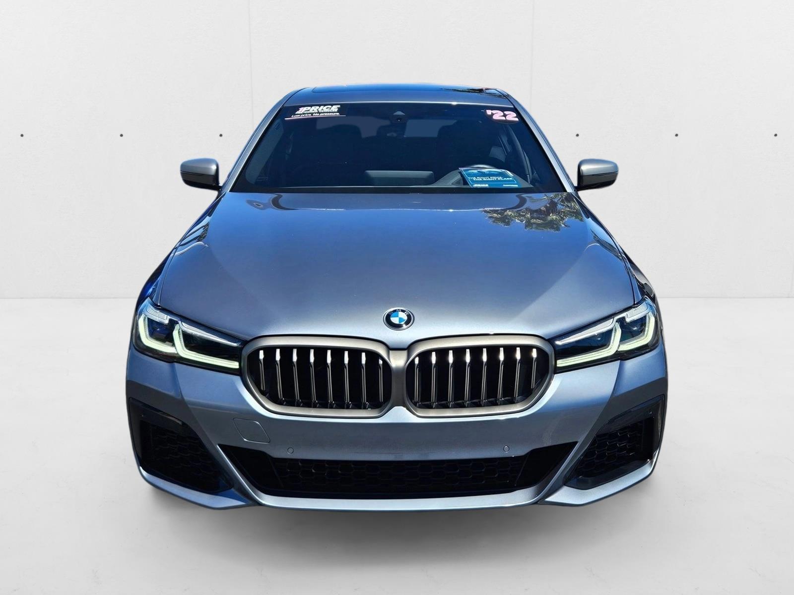 2022 Bmw M550i xDrive photo 2