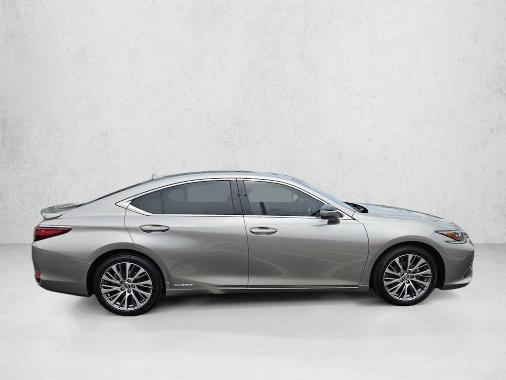 Used 2019 Lexus ES 300h Premium Sedan
