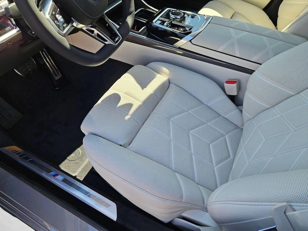 New 2026 BMW 740i Sedan