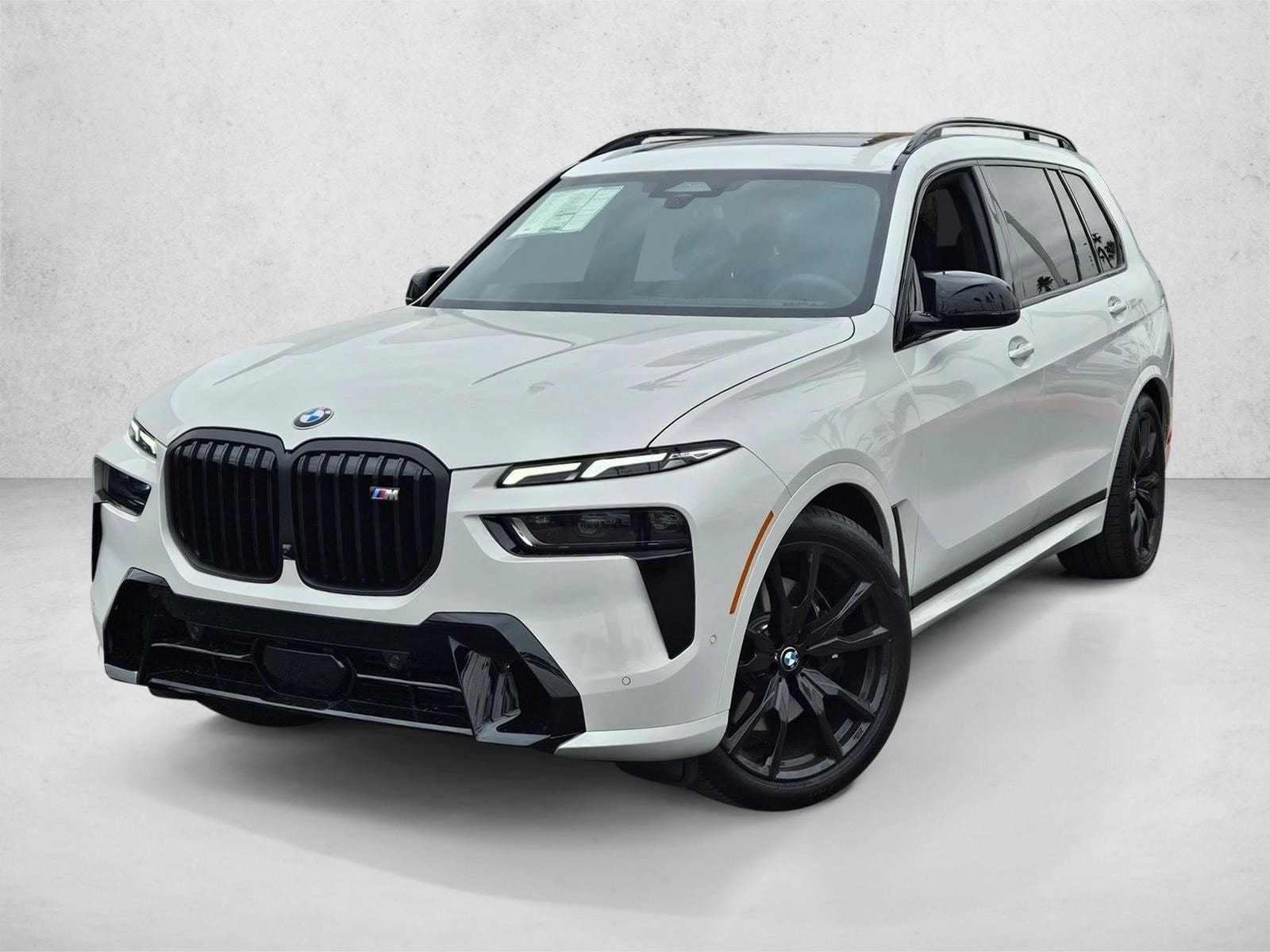2026 BMW X7 M60i's photo