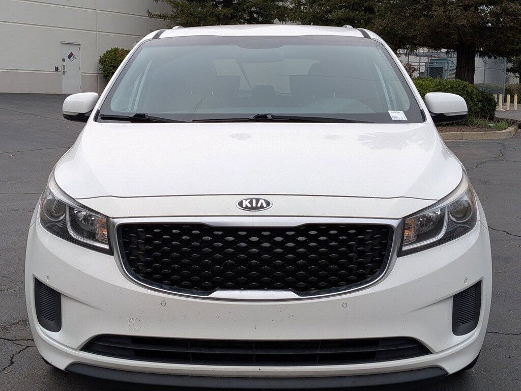 Used 2017 Kia Sedona LX Van Passenger Van