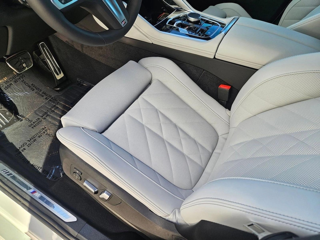 New 2026 BMW X6 xDrive40i SUV