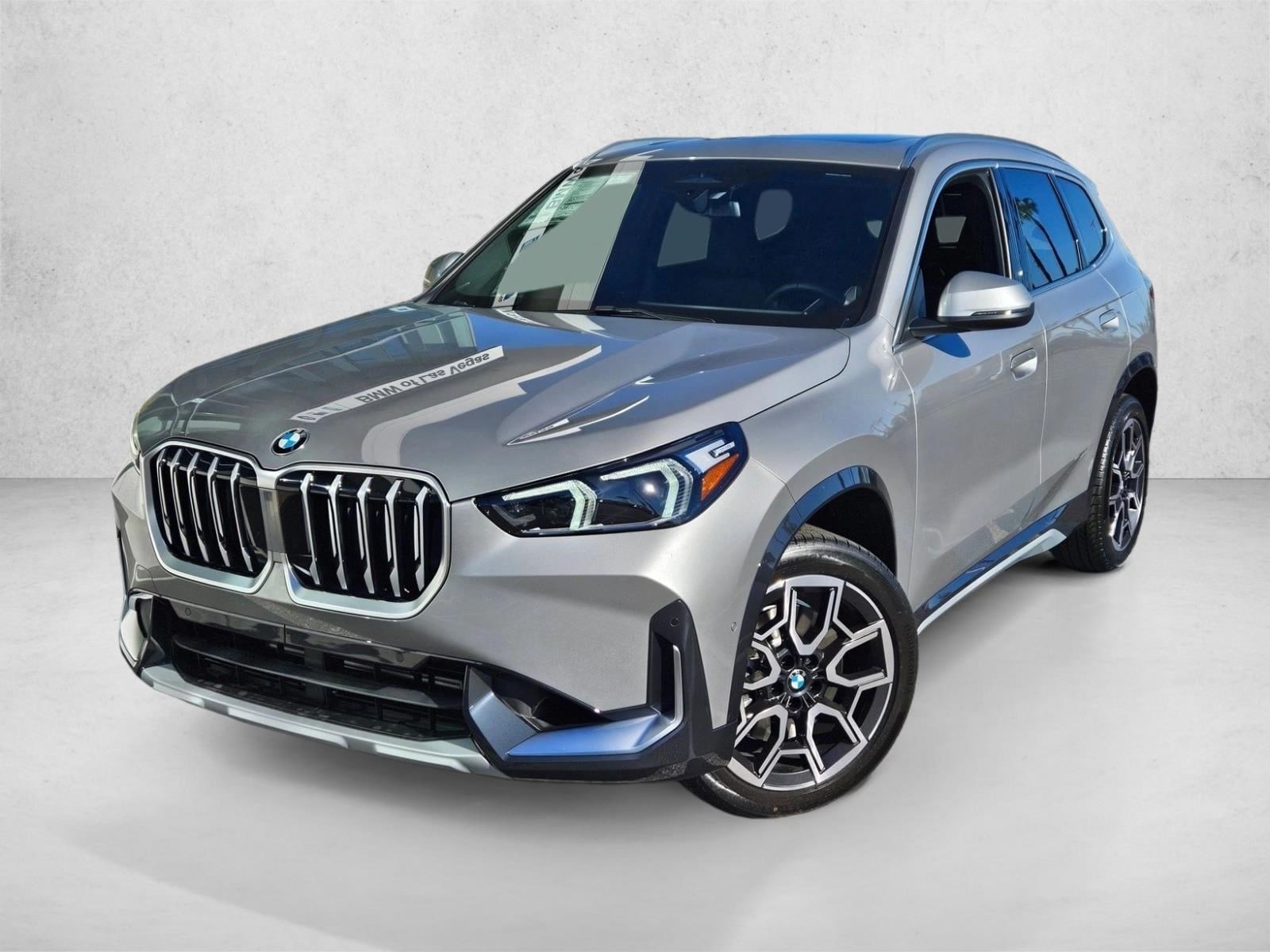 2026 BMW X1 28i's photo