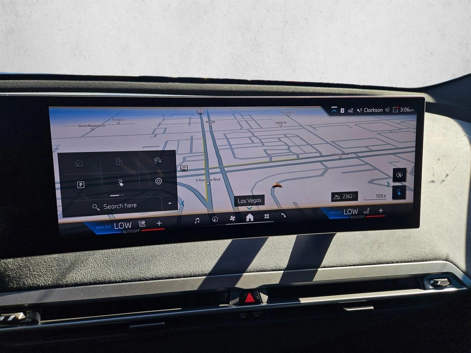 2026 BMW iX 60 - Photo 12