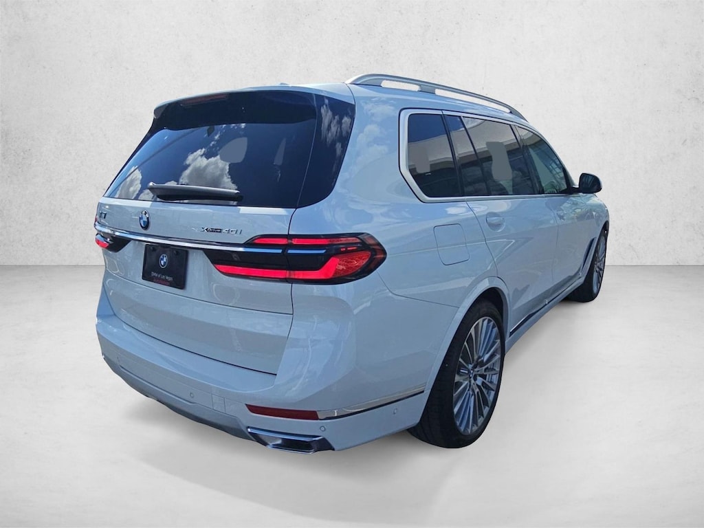 New 2027 BMW X7 xDrive40i SUV