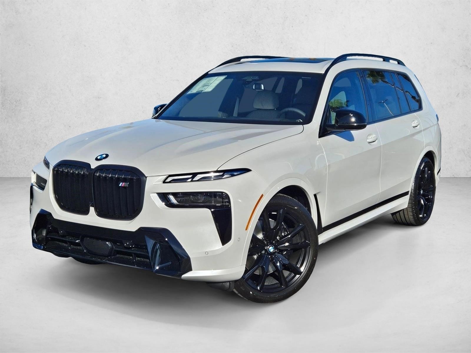 2026 BMW X7 M60i's photo